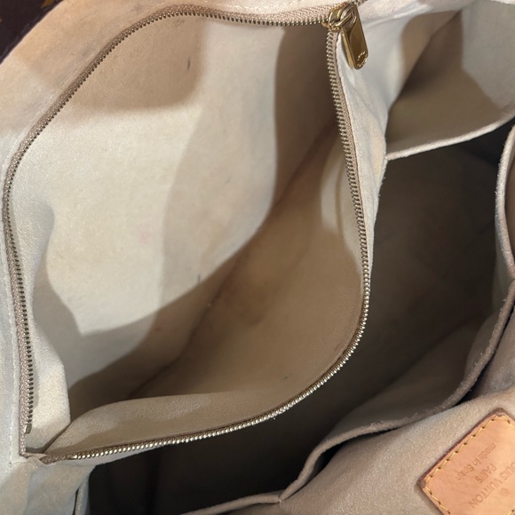 Authentic Louis Vuitton Artsy MM monogram - Picture 8 of 14